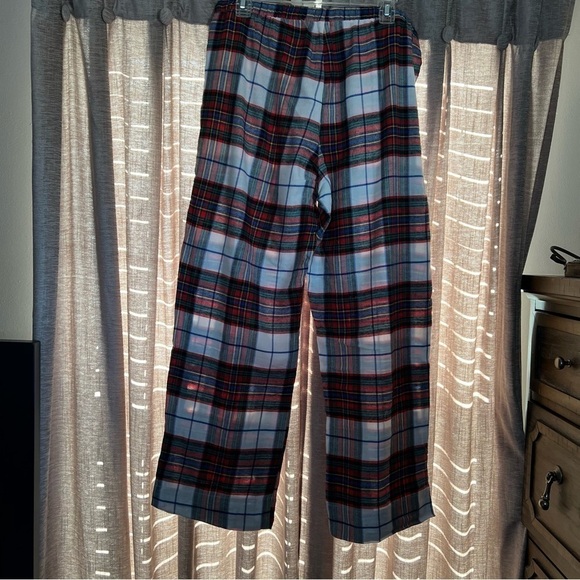 LOVE By Gap Red Plaid Flannel Pajama Two Piece Set Size Medium - Picture 8 of 16